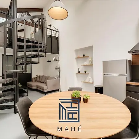 Pepiniere - Loft Renove Avec Parking