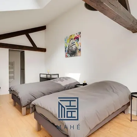 Apartment Pepiniere - Loft Renove Avec Parking *